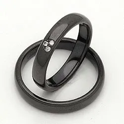 Vielsesringe i sort stål 0,030 ct