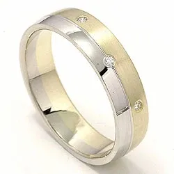 mat og blank bred vielsesring i 14 karat guld.- og hvidguld 0,03 ct