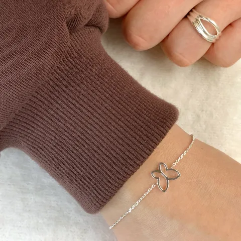 sommerfugl armbånd i sølv med vedhæng i sølv