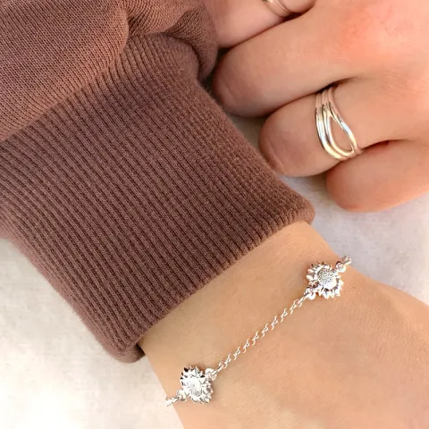 blomster armbånd i sølv med vedhæng i sølv