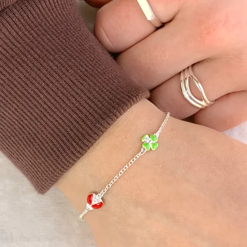 mariehøne armbånd i sølv med vedhæng i sølv