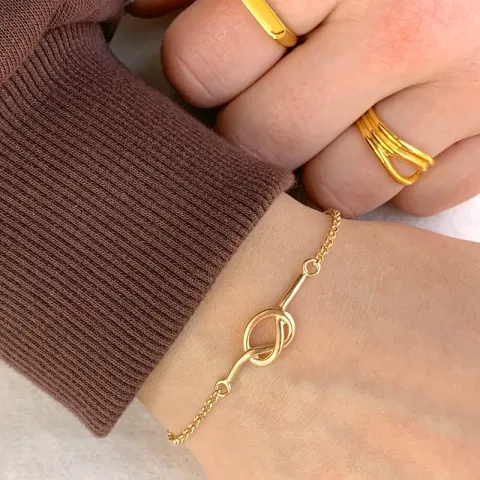 knude armbånd i forgyldt sølv med vedhæng i forgyldt sølv