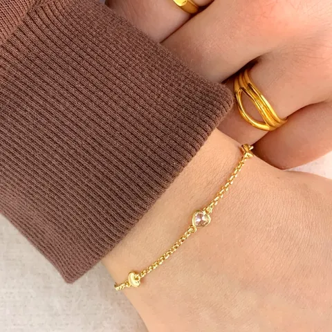 børnearmbånd i forgyldt sølv med vedhæng i forgyldt sølv