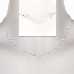 Halskæde i sølv med vedhæng i sølv