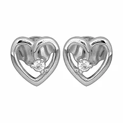 Små hjerte diamant ørestikker i 14 karat hvidguld med diamanter 