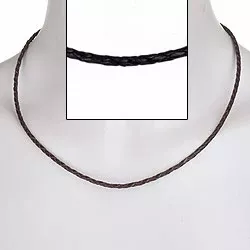 Flettet halskæde i sort læder  x 2,5 mm