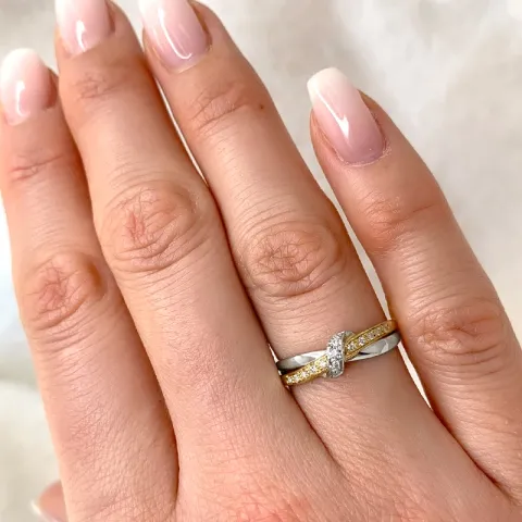 lab grown diamant ring i 9 karat guld.- og hvidguld 0,10 ct