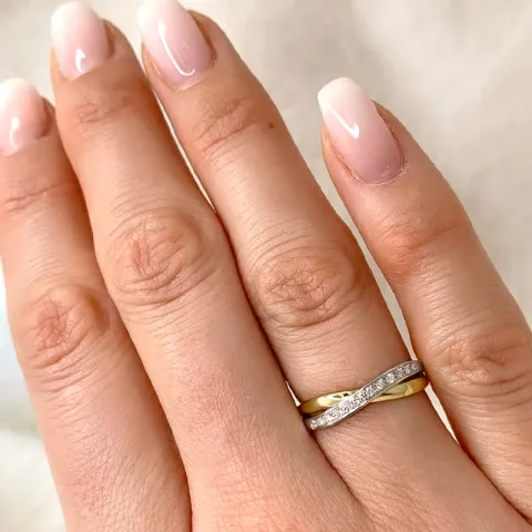 lab grown diamant ring i 9 karat guld.- og hvidguld 0,08 ct
