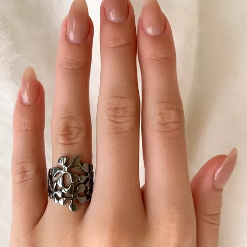 Fingerringe: ring i sort rhodineret sølv