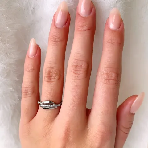 Elegant hvid zirkon ring i sølv