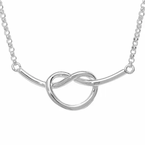 Enkel halskæde i sølv med vedhæng i sølv