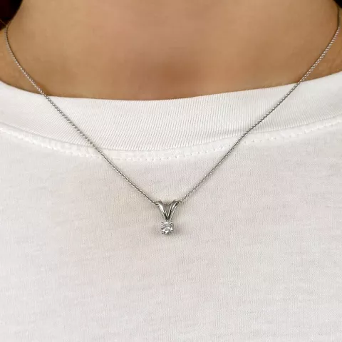 diamant solitairevedhæng i 14 karat hvidguld 0,20 ct