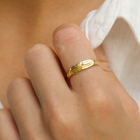 ring i forgyldt sølv