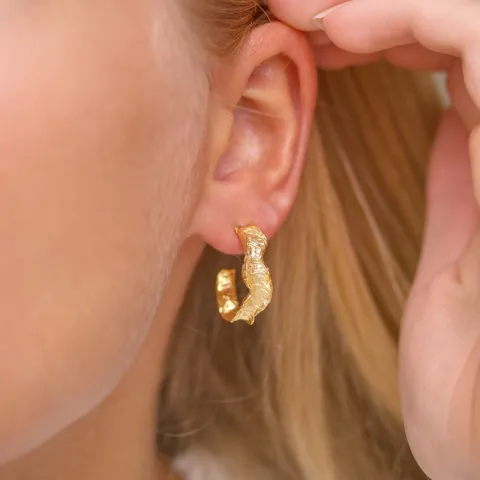 halvcreoler i forgyldt messing - Eliné