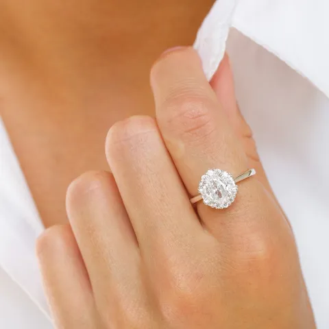 oval zirkon ring i sølv
