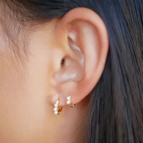 Enamel Paula Pearl creoler i forgyldt sølv