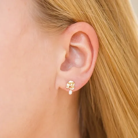 Enamel Mio Pearl ørestikker i forgyldt sølv