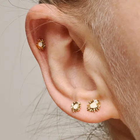 Enamel Mini Sunshine sol Daisy ørestikker i forgyldt sølv