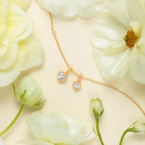 Julie Sandlau Amorina hjerte vedhæng i forgyldt sølv hvid zirkon