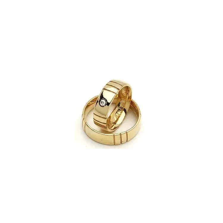 Vielsesringe fra randers sølv i 8 karat guld 0,03 ct