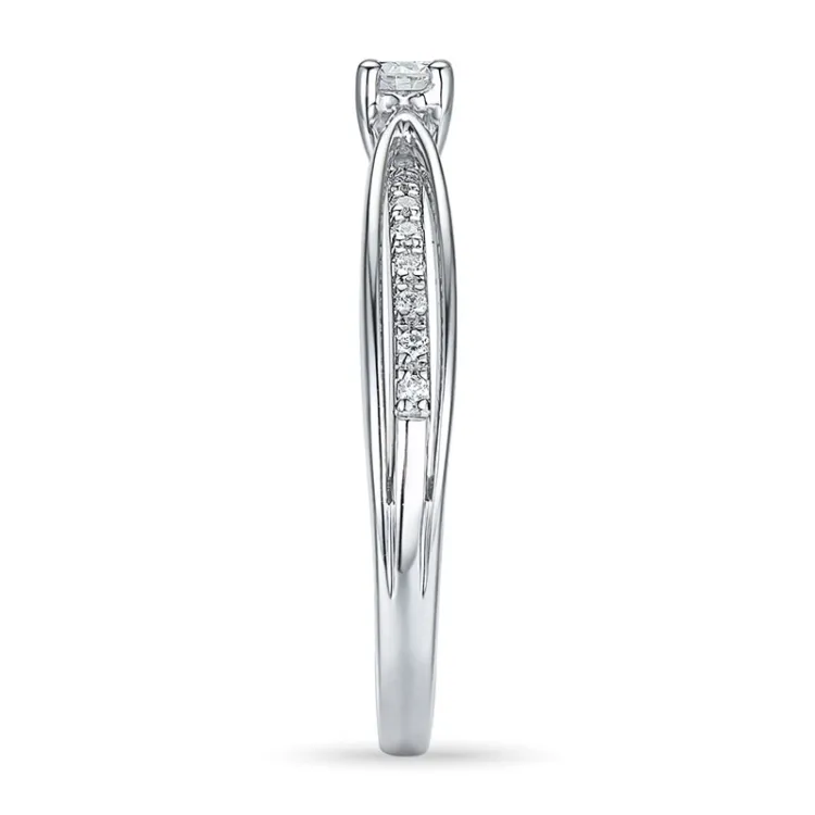 rund diamantring i 14 karat hvidguld 0,14 ct