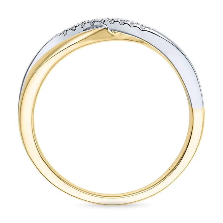 diamant ring i 14 karat guld.- og hvidguld 0,04 ct