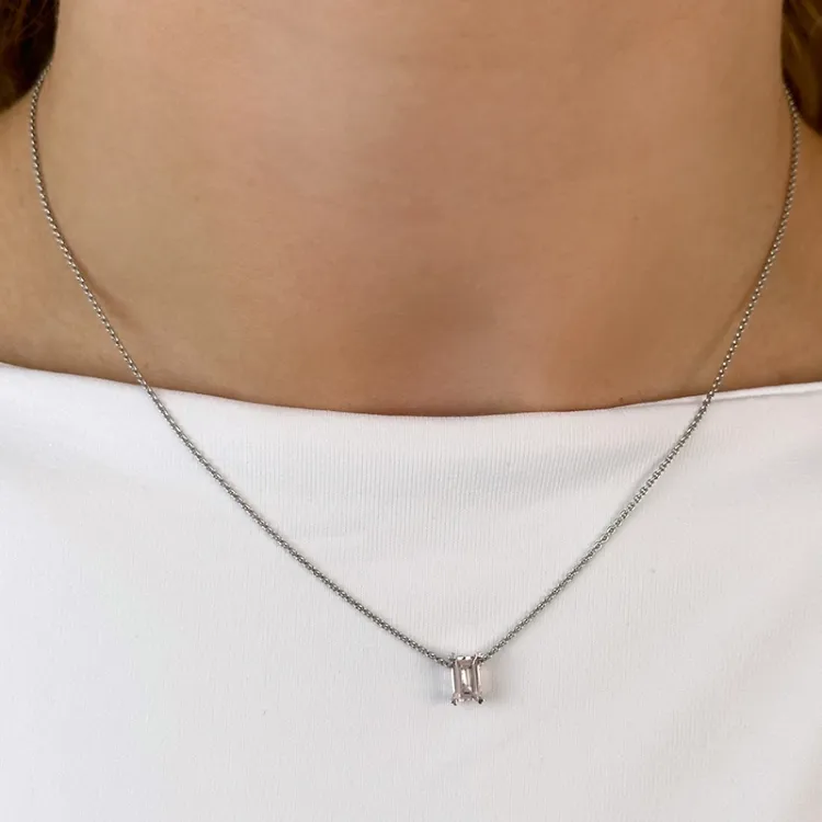 Firkantet morganit vedhæng i 14 karat hvidguld 0,55 ct