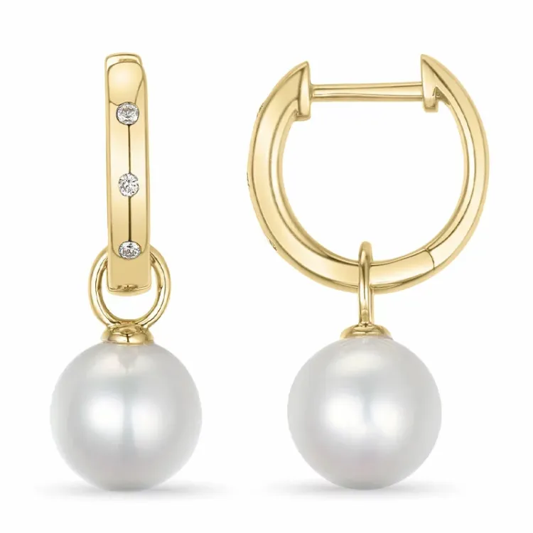 lange 13 mm perle creoler i 14 karat guld med diamant