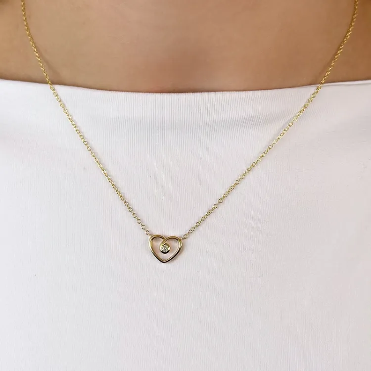 42 cm hjerte diamantvedhæng med halskæde i 14 karat guld 0,05 ct