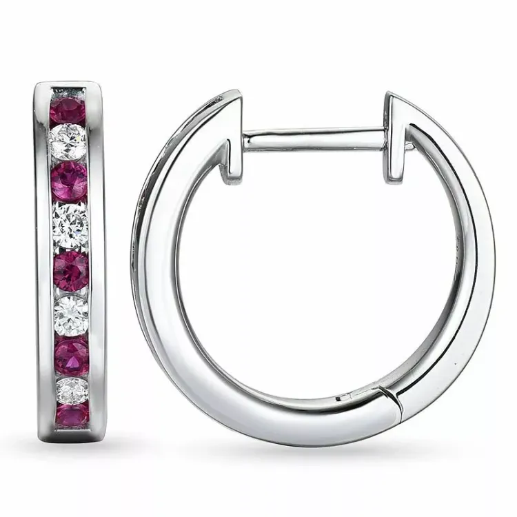 15 mm rubin creoler i 14 karat hvidguld med rubin og diamant
