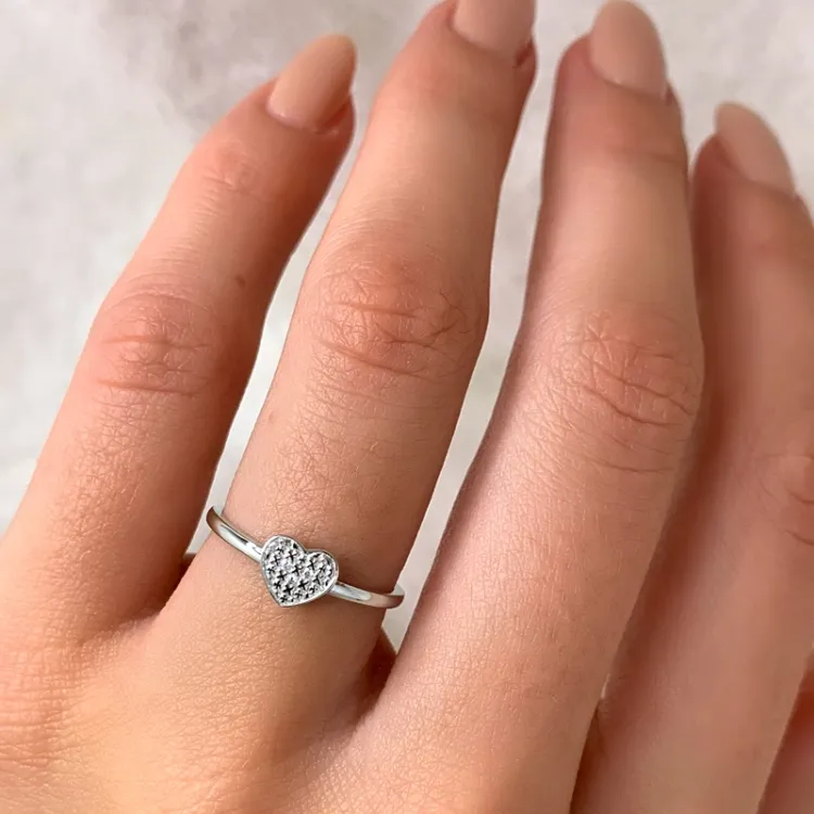 hjerte ring i 14 karat hvidguld