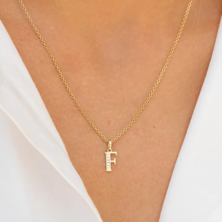 bogstav F zirkon vedhæng i 9 karat guld - My Letter