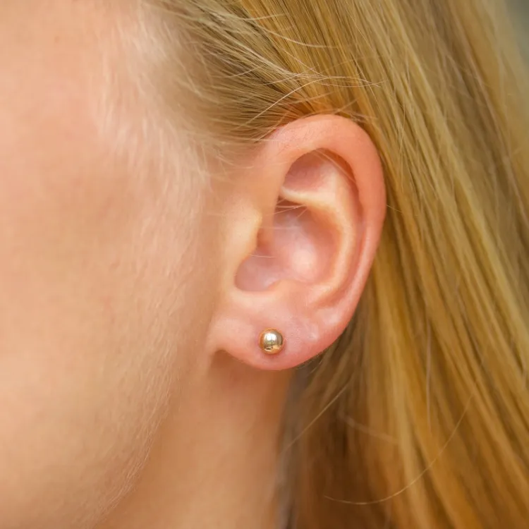 5 mm kugle øreringe i 9 karat guld - Gold Collection
