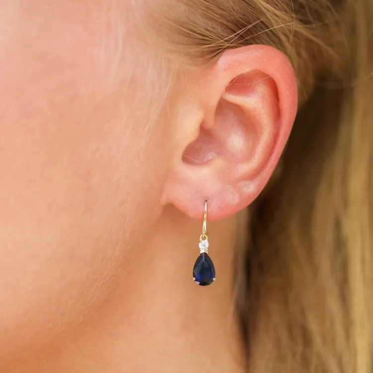 dråbe mørkeblå øreringe i 9 karat guld med zirkon og syntetisk safir - Gold Collection