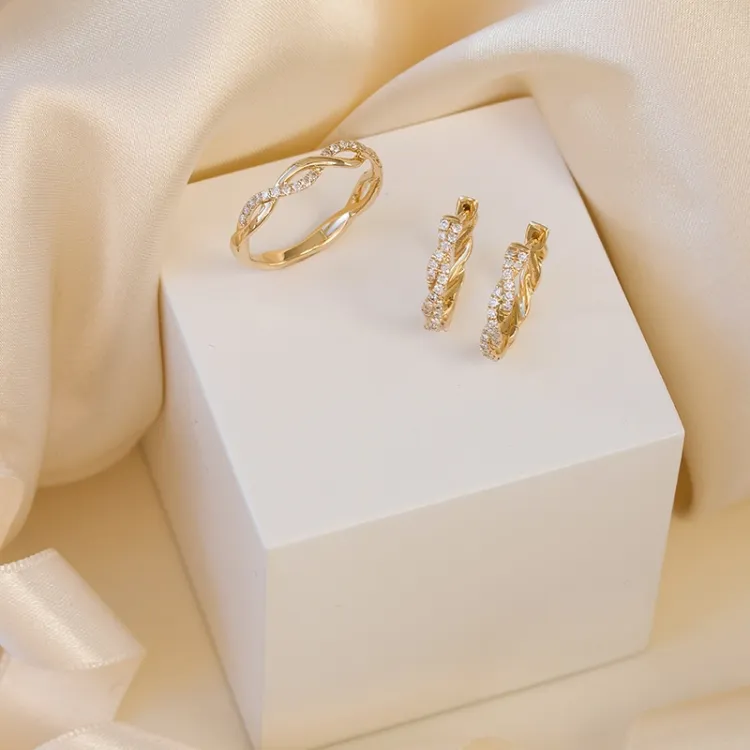 diamant ring i 14 karat guld 0,15 ct