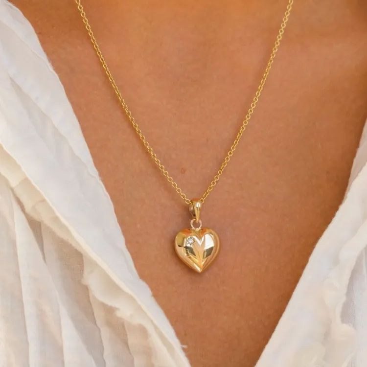 15 x 15,5 mm hjerte vedhæng i 8 karat guld - Amoré