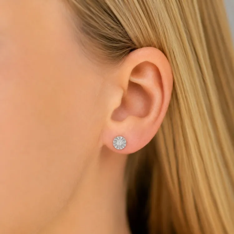 sol øreringe i rhodineret sølv med lab grown diamant 