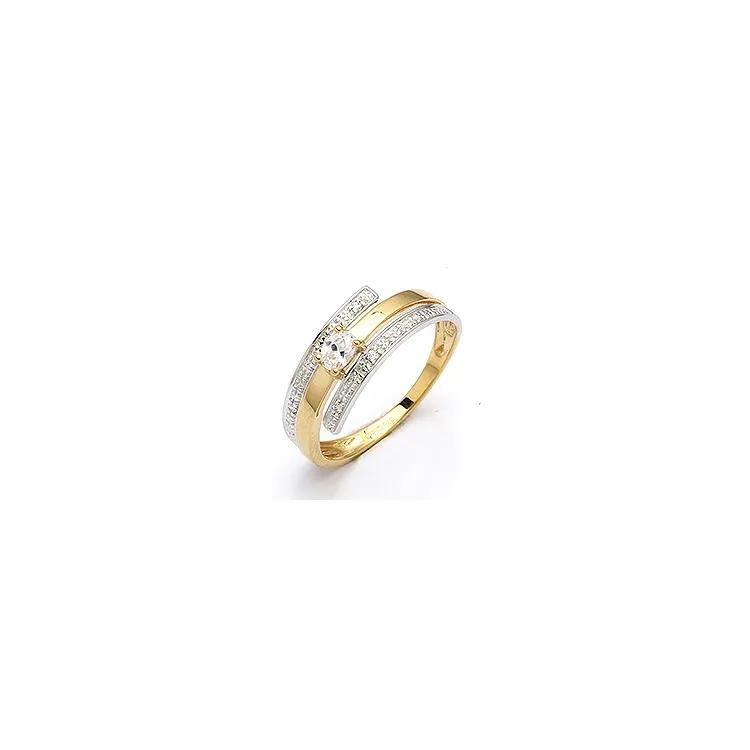 Ring i 9 karat guld med 9 karat hvidguld