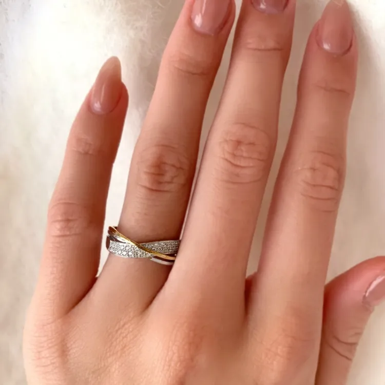 Ægte ring i 9 karat guld med 9 karat hvidguld