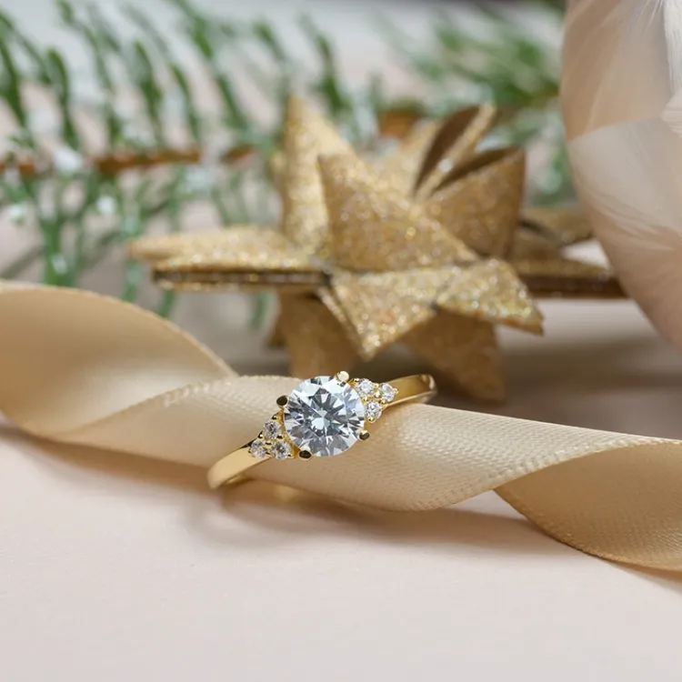 hvid zirkon ring i 9 karat guld - Gold Collection