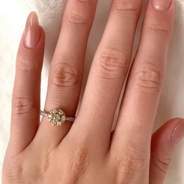 blomster zirkon ring i 9 karat guld med rhodium