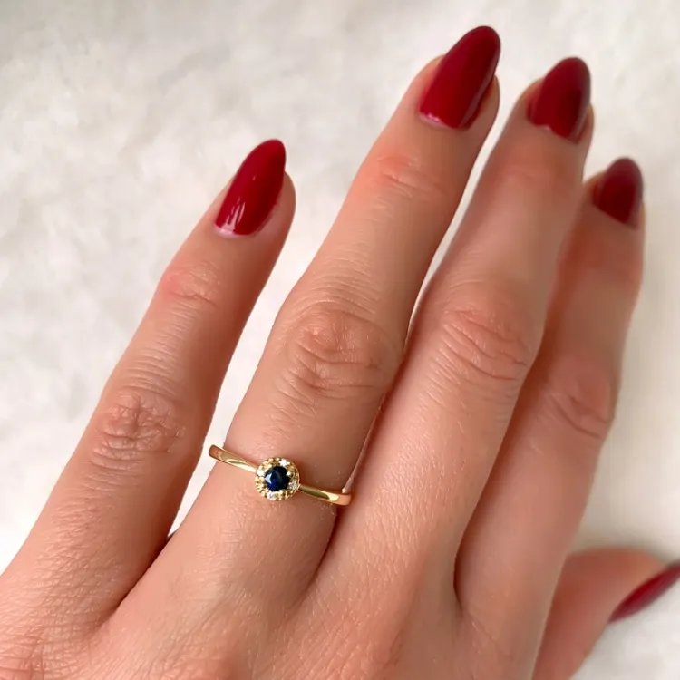 rund safir diamantring i 14 karat guld 0,02 ct 0,163 ct