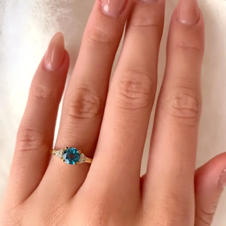 blå topas ring i 9 karat guld - Gold Collection