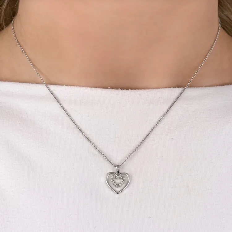 hjerte diamant vedhæng i 14 karat hvidguld 0,08 ct