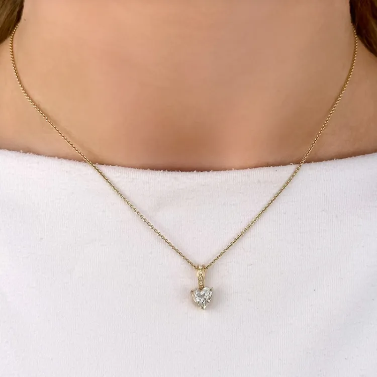 hjerte kvarts vedhæng i 14 karat guld 0,03 ct 0,80 ct