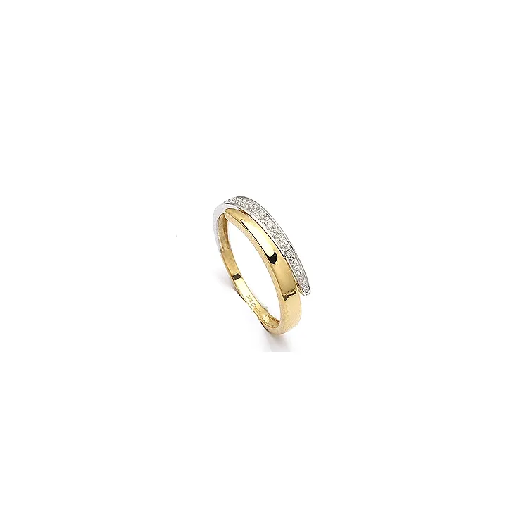 ring i 9 karat guld med 9 karat hvidguld