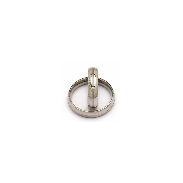 Vielsesringe i stål 0,025 ct