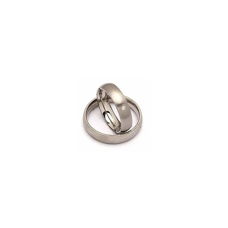 Vielsesringe i stål 0,025 ct