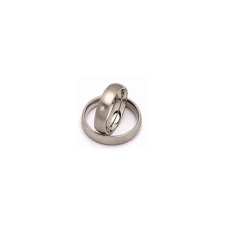 Vielsesringe i stål 0,025 ct