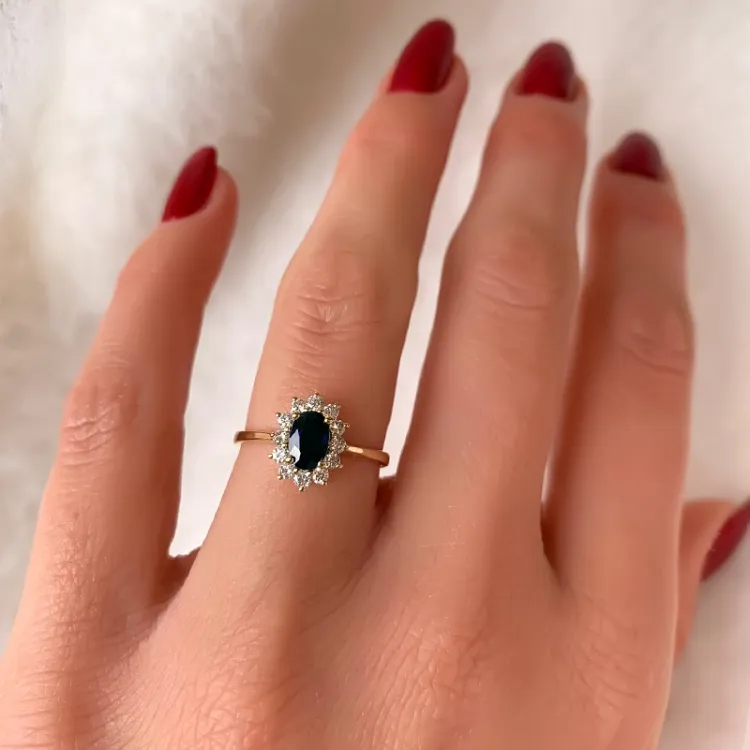 safir rosetring i 14 karat guld 0,26 ct 0,65 ct